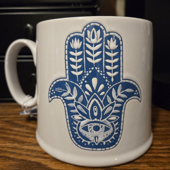 Prima Design Hamsa Mug - Picture 1 of 3